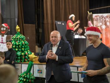 Spotkanie Mikołajkowe dla dzieci i rodzin zastępczych - zdjęcie8